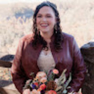 Meet your Posher, Emilee